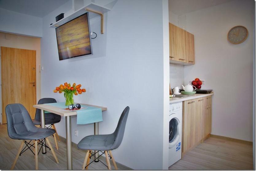Cozy Base Apartment Гданск Екстериор снимка