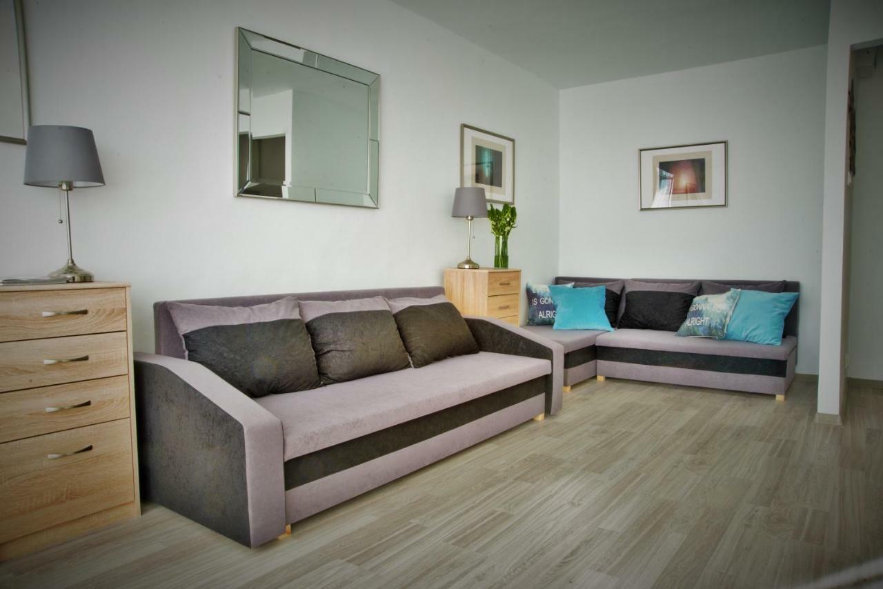 Cozy Base Apartment Гданск Екстериор снимка