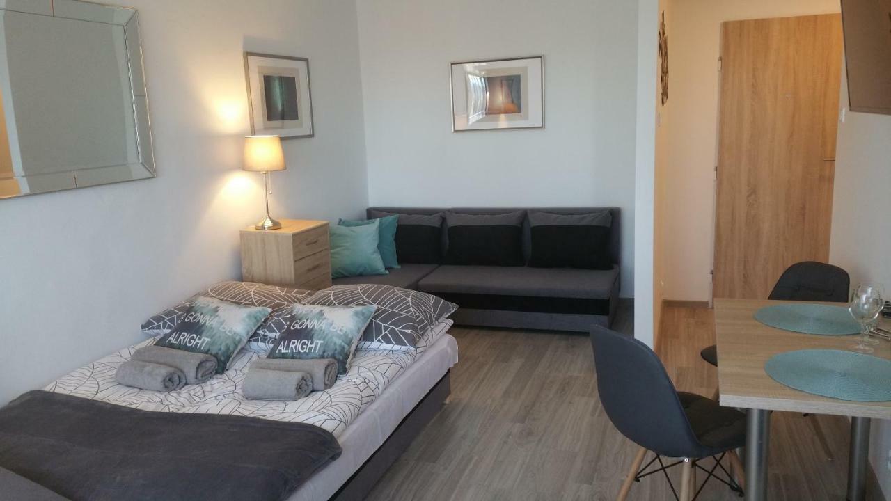 Cozy Base Apartment Гданск Екстериор снимка